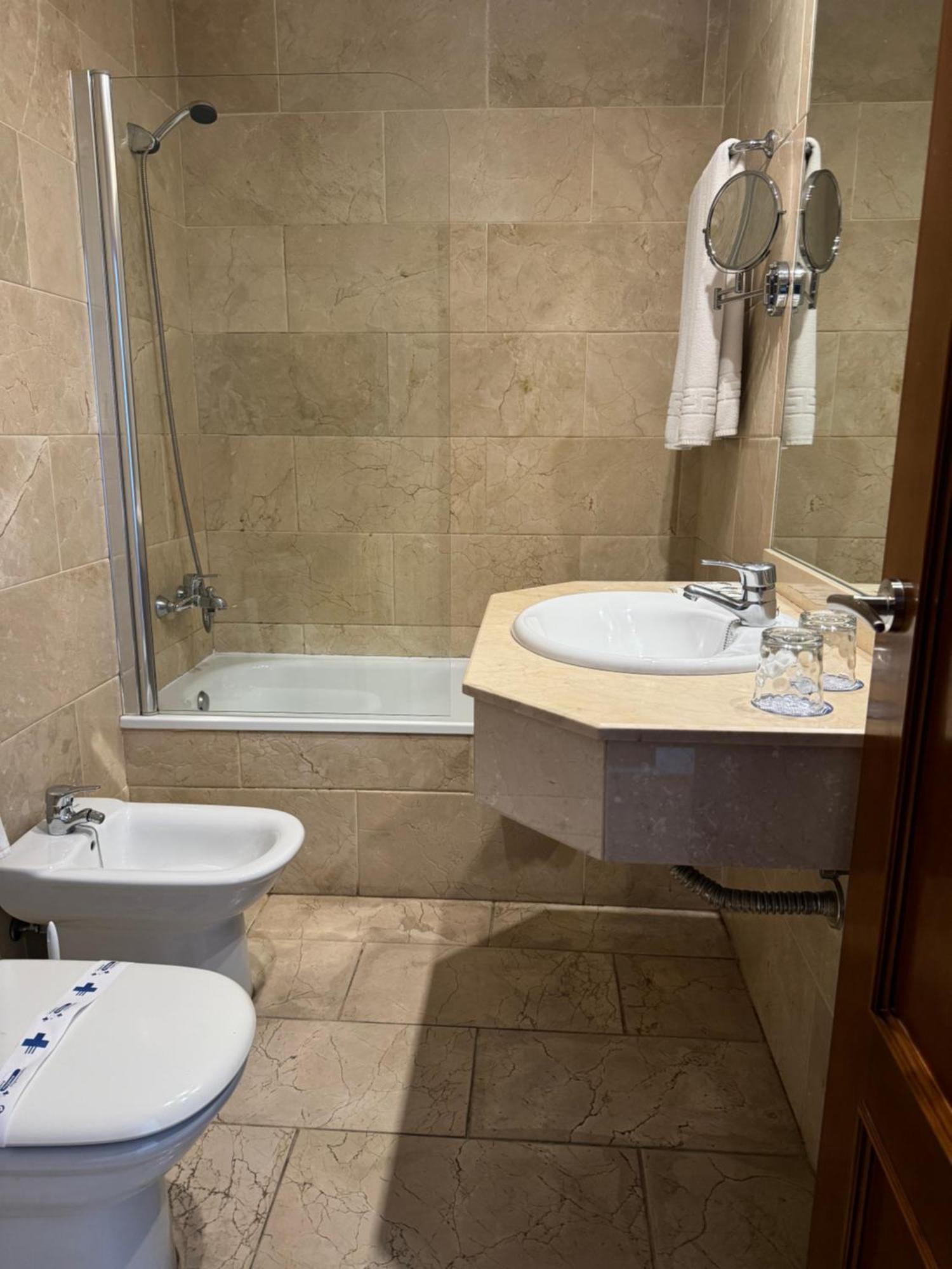 Hotel Rl Anibal Linares  Eksteriør bilde